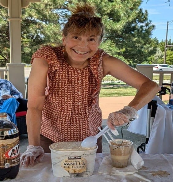 Gloria Neal, Vibrant Life® Director, Solstice at Joliet